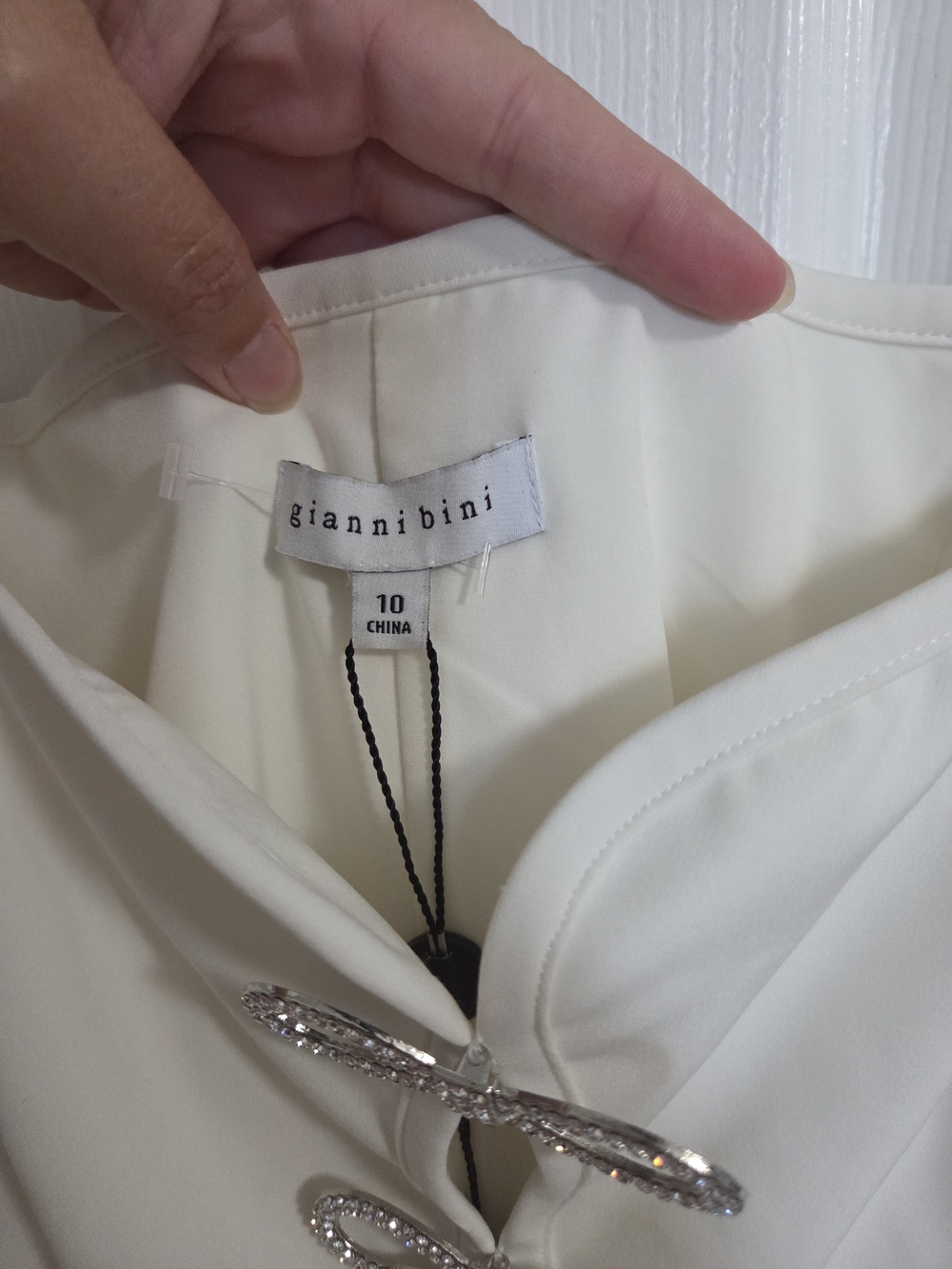 Brides Wedding Gianni Bini Summer Camisole Dress with Rhinestone Bow Accents - Picture 4 of 7